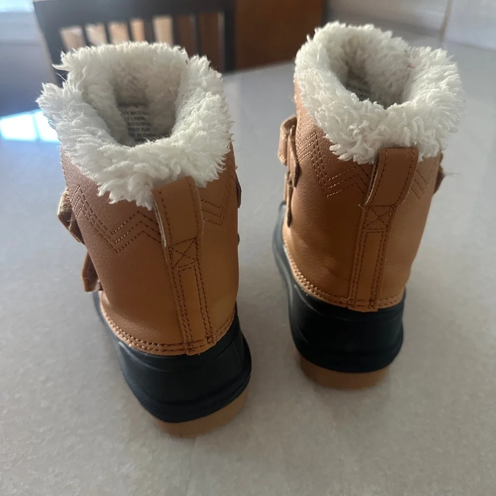 Target Cat & Jack Tan and Black Kids Snow Boots